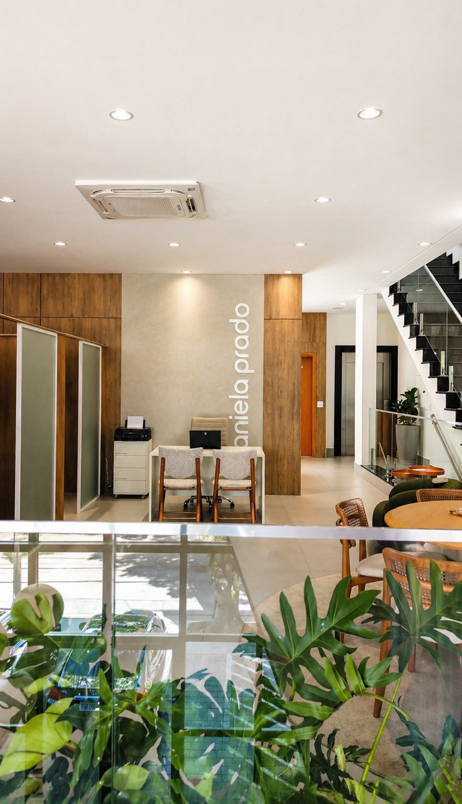 Interior do showroom Daniela Prado no Jardim Anália Franco
